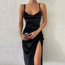 Vestido de Festa com Fenda Lateral de Veludo - VelvetGlow Dress