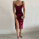 Vestido de Festa com Fenda Lateral de Veludo - VelvetGlow Dress