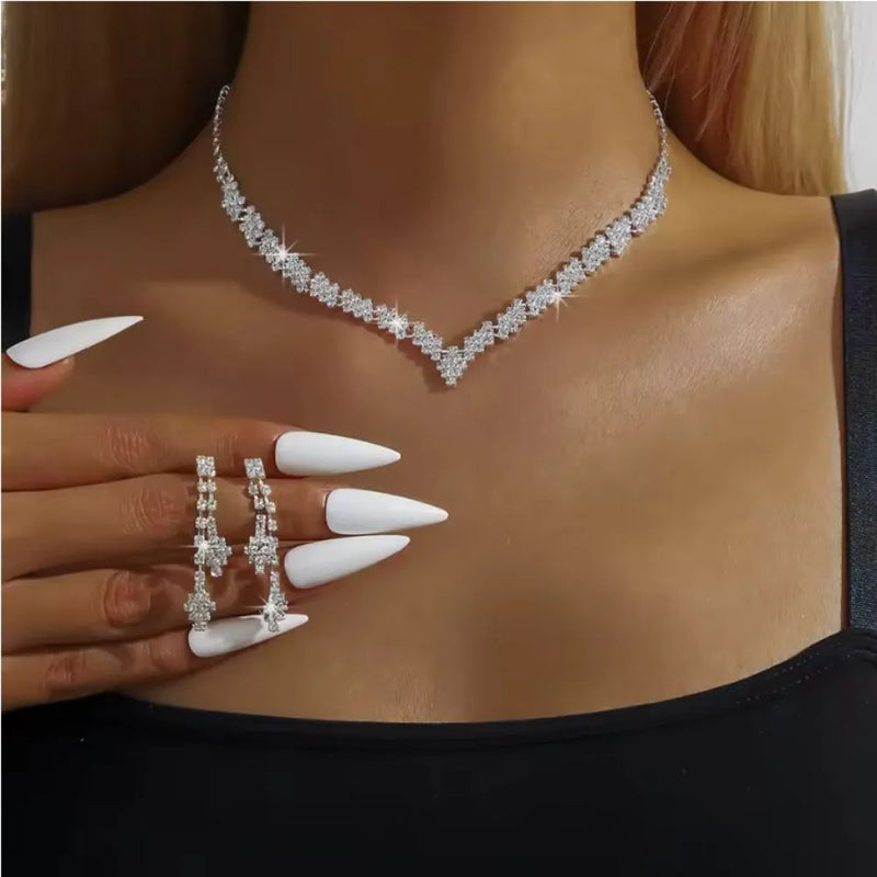 Conjunto de Joias com Detalhes em Spike - SERIE LUNA