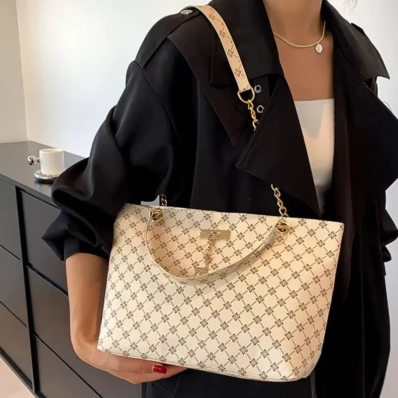 Bolsa Feminina SoftLux™ – Couro Macio, Grande Capacidade, Estilo Versátil