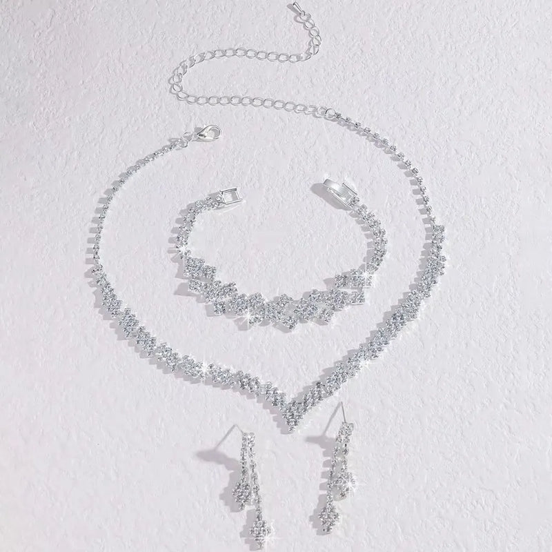 Conjunto de Joias com Detalhes em Spike - SERIE LUNA