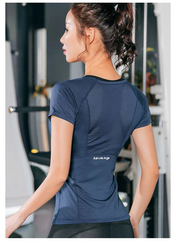 CAMISETA T-SHIRT FITNESS DRY FIT FEMININA - Conforto e Performance em Cada Movimento!