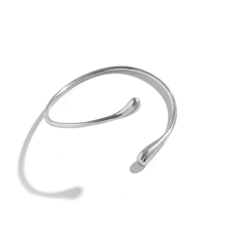 Pulseira Cuff Gótica com Detalhe em Gota – INGEMARK