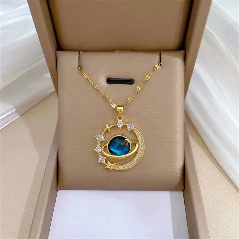 Colar Estrela Lua de Aço Inoxidável Banhado a Ouro - LUNA STELLA
